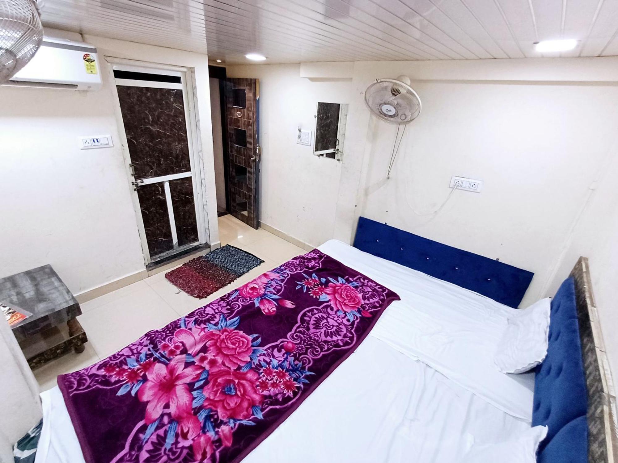 Blue Tower Hotel Ujjain Exterior foto
